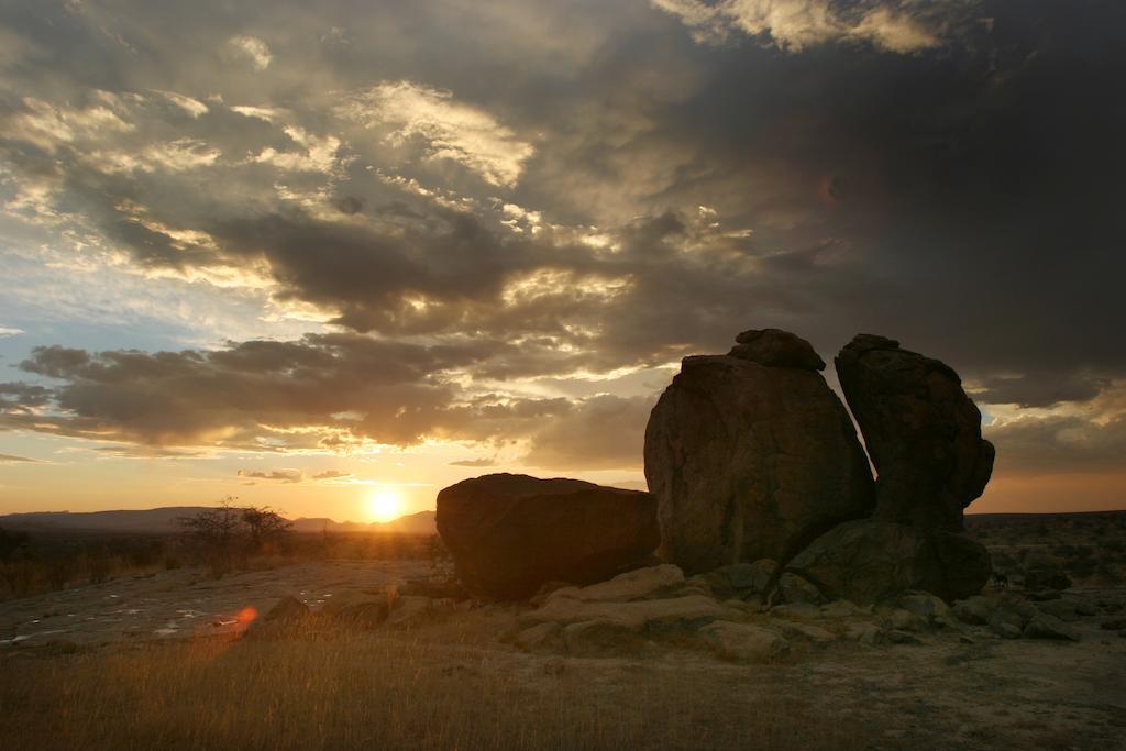 Erongo Wilderness Lodge Omaruru Exteriör bild