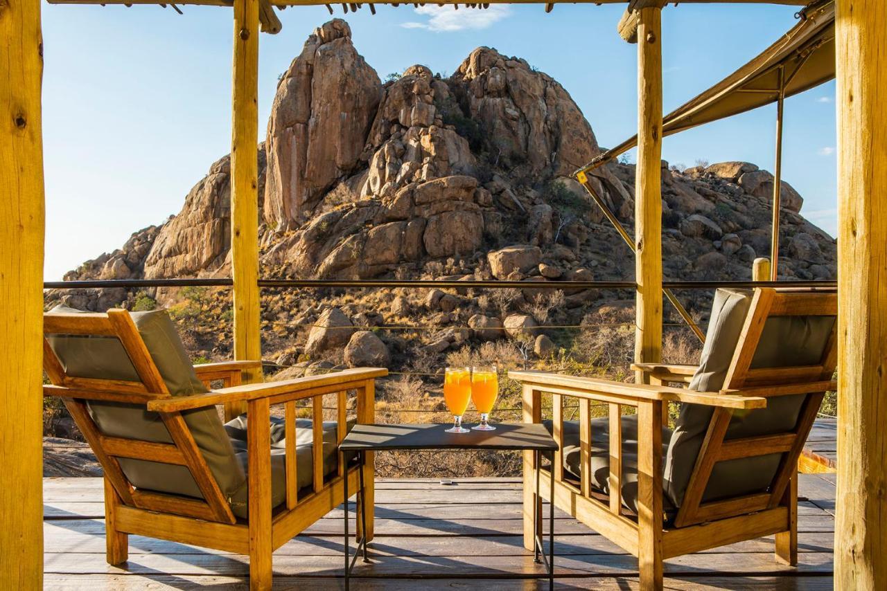 Erongo Wilderness Lodge Omaruru Exteriör bild